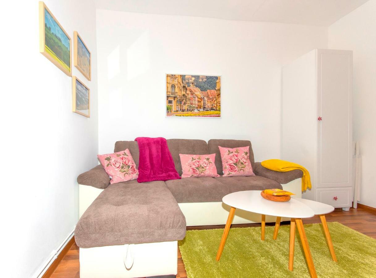 Ava'S Home Brasov Bagian luar foto